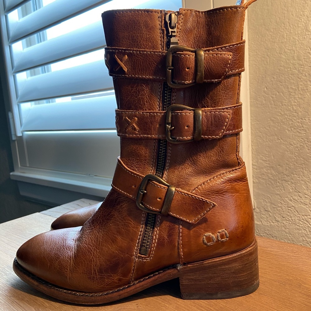 Bed Stu Women’s Blanchett Distressed Boots 6.5